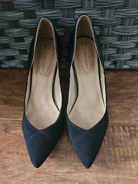 Corso Como Black Pointed-Toe Suede & Leather Heels
